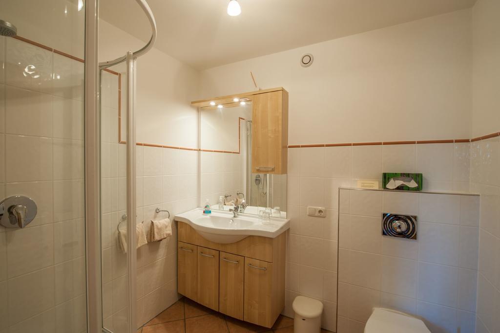 Zugspitzhotel Diana Thoerle Ehrwald Room photo